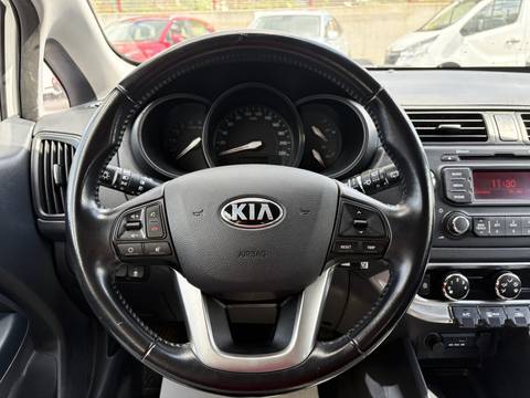 2014 Kia Rio — sličica 13