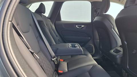 2025 Volvo XC60 — sličica 10
