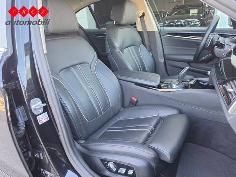 2019 BMW Serija 5 — sličica 7
