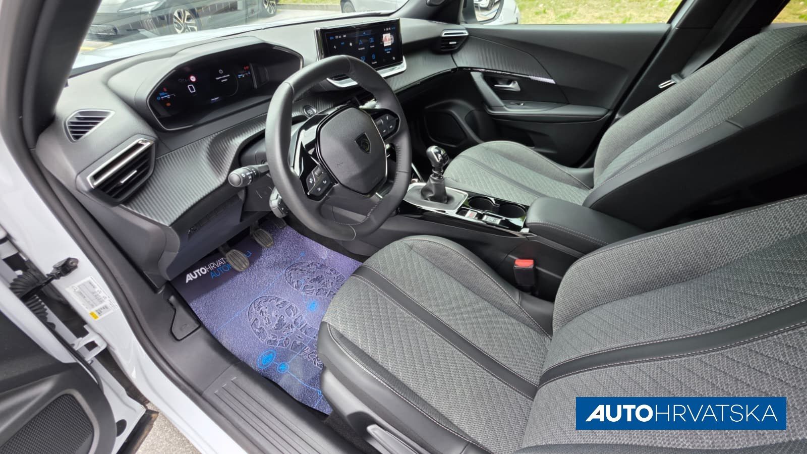 2025 Peugeot 2008 — fotografija 10