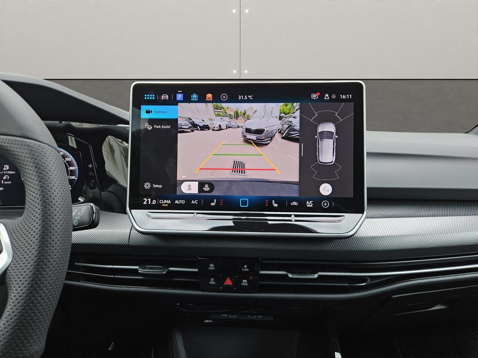 2026 Volkswagen Golf R-Line — fotografija 17