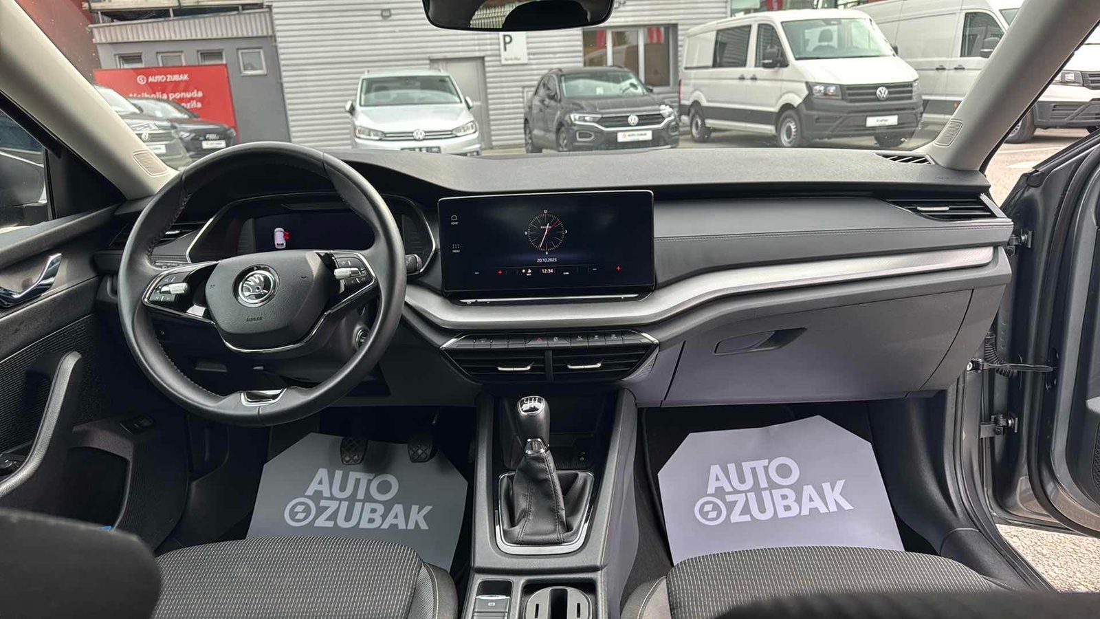 2024 Škoda Octavia Combi — fotografija 11