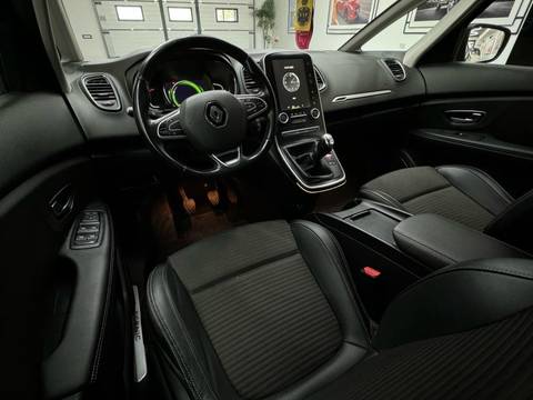 2017 Renault Scenic — sličica 8