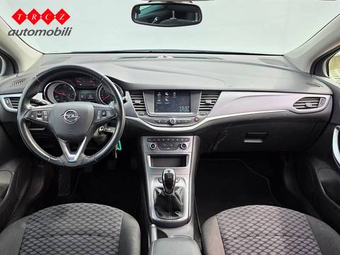 2018 Opel Astra — sličica 8