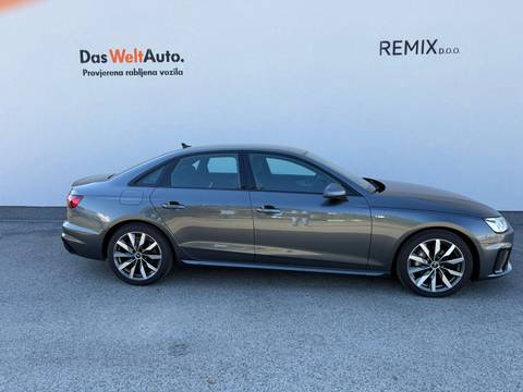 2022 Audi A4 S line — sličica 3