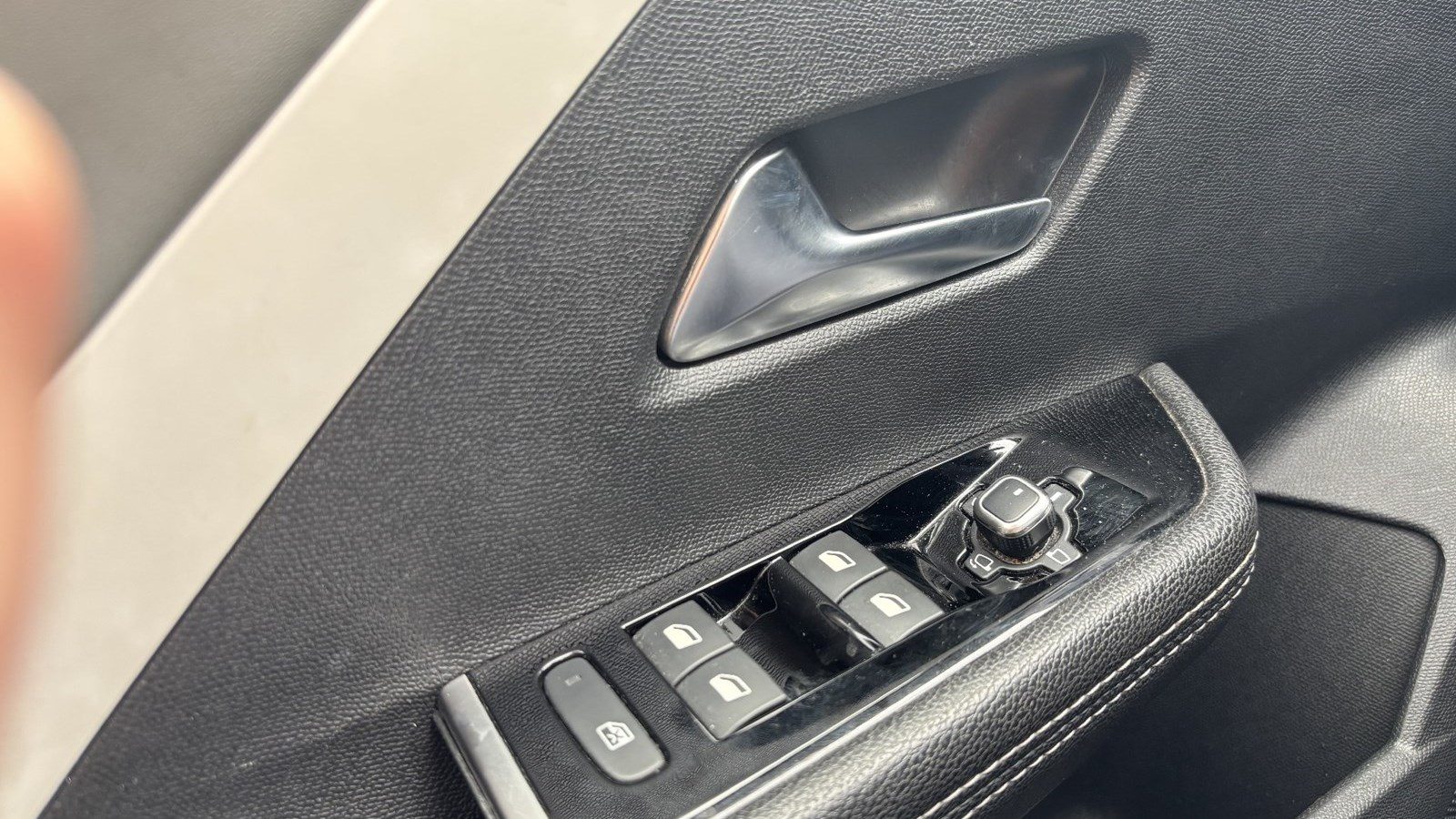 2023 Opel Astra — fotografija 16