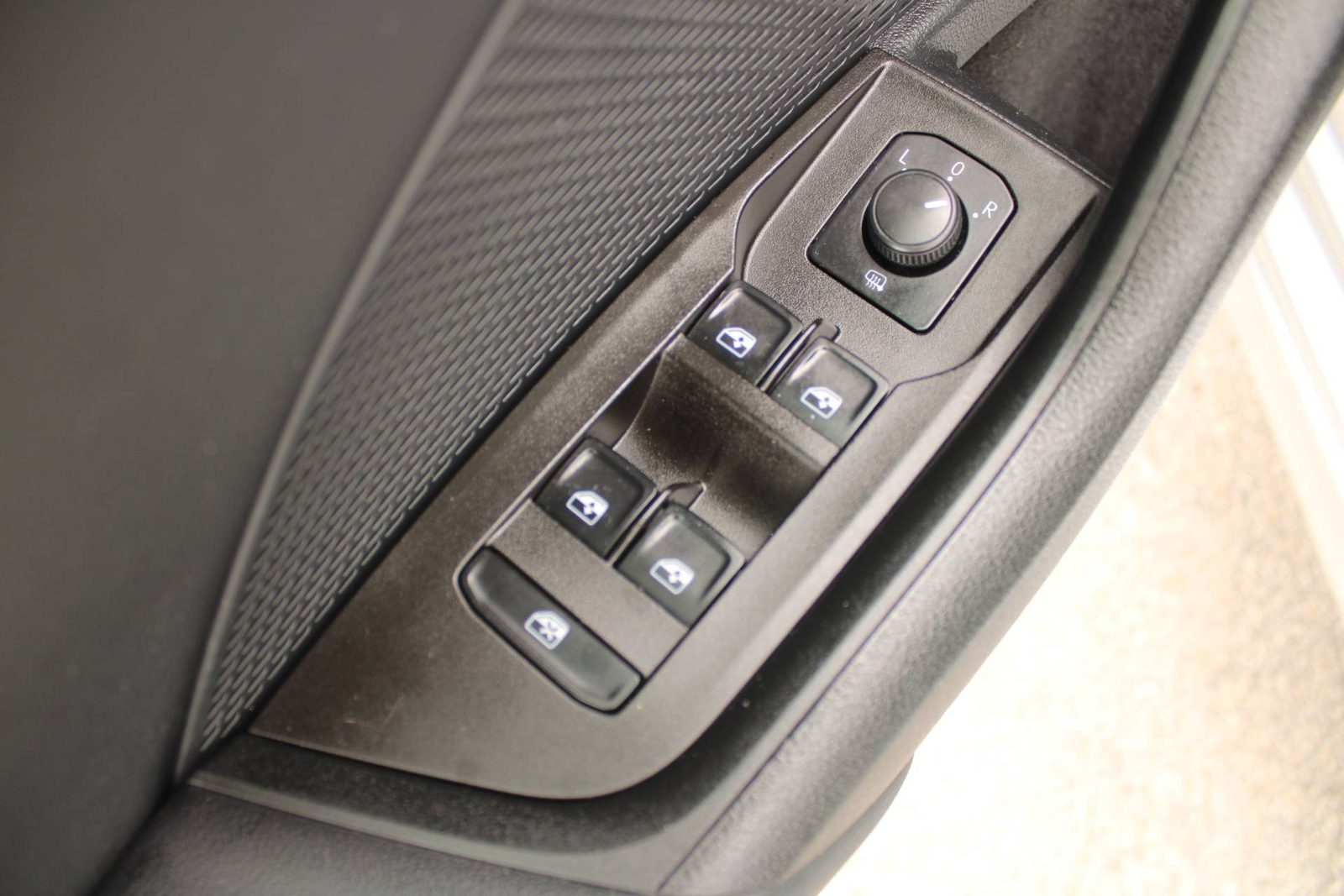 2023 Škoda Octavia Combi — fotografija 14