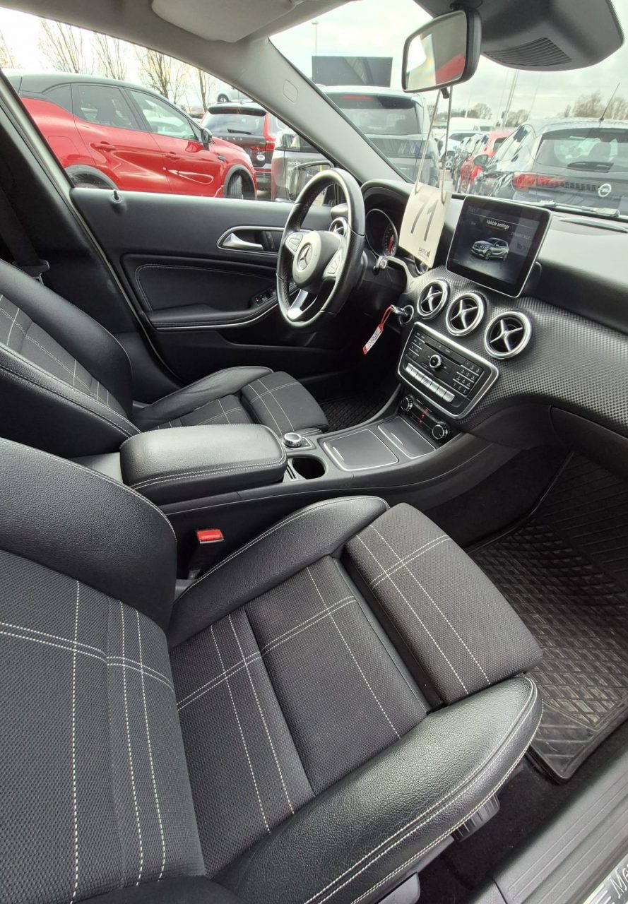 2017 Mercedes-Benz A-klasa — fotografija 16