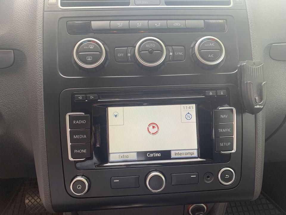 2013 Volkswagen Touran — fotografija 23