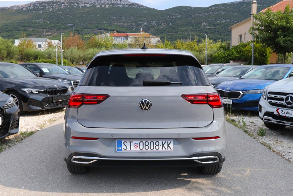 2021 Volkswagen Golf — fotografija 19