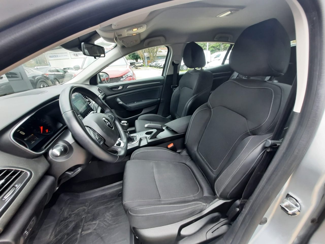 2022 Renault Megane — fotografija 9