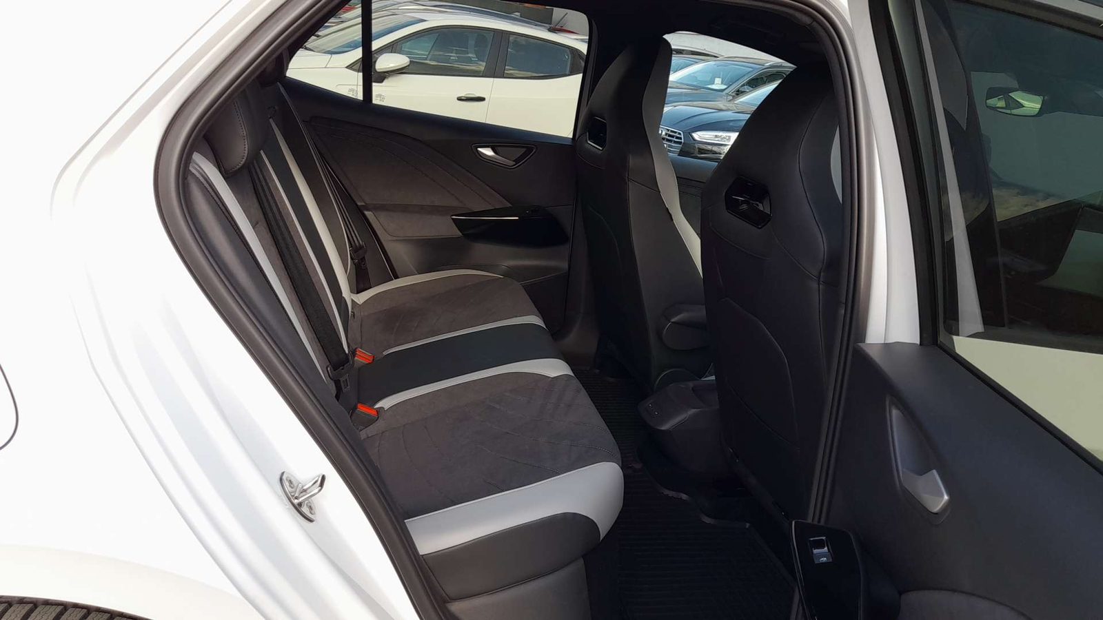 2023 Volkswagen ID.3 — fotografija 10