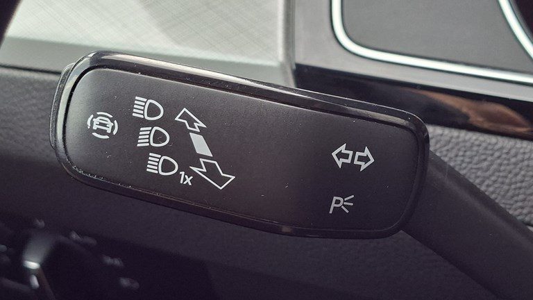 2021 Volkswagen Passat — fotografija 24