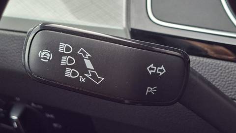2021 Volkswagen Passat — sličica 24