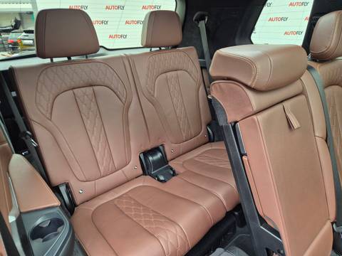 2019 BMW X7 — sličica 21