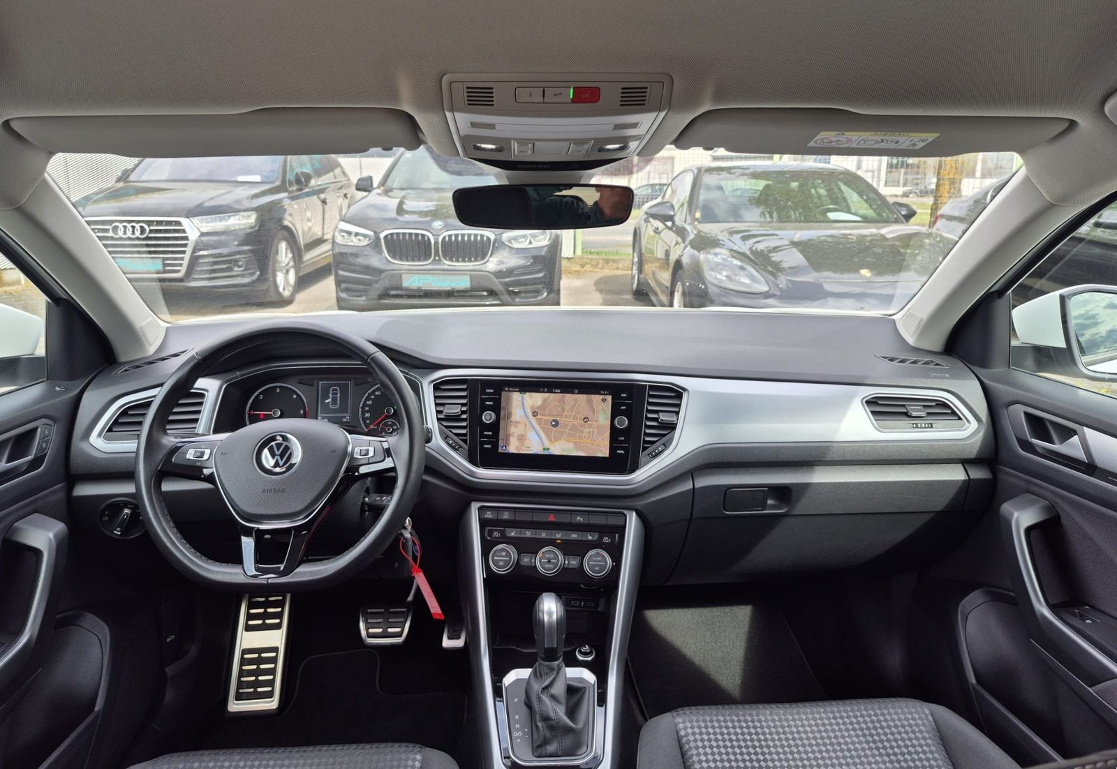 2021 Volkswagen T-Roc — fotografija 17