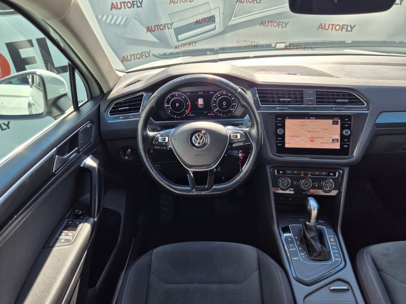 2018 Volkswagen Tiguan R-Line — fotografija 17