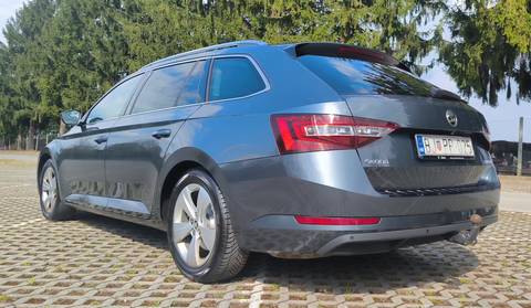 2019 Škoda Superb — sličica 8