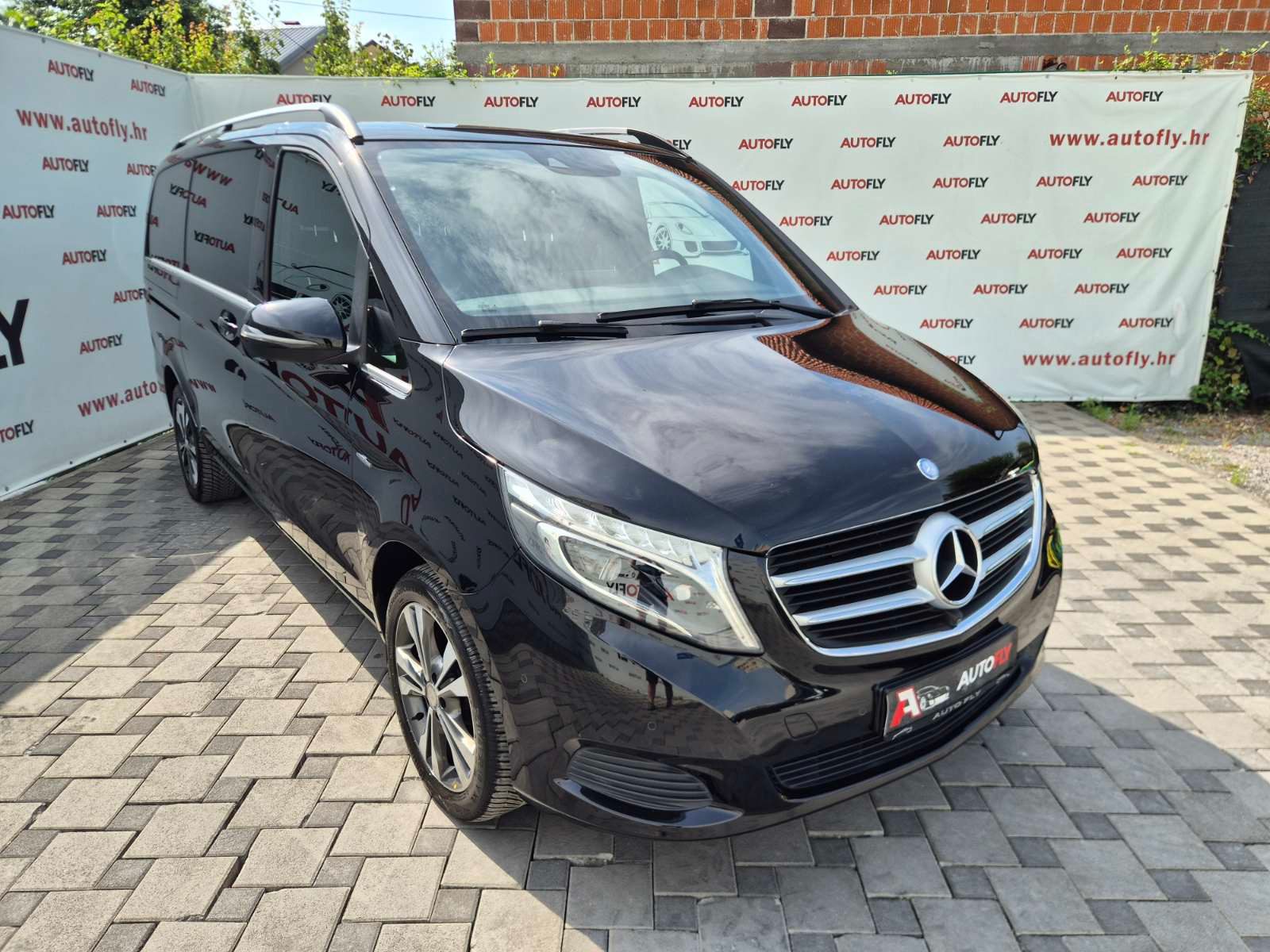 2017 Mercedes-Benz V-klasa — fotografija 3