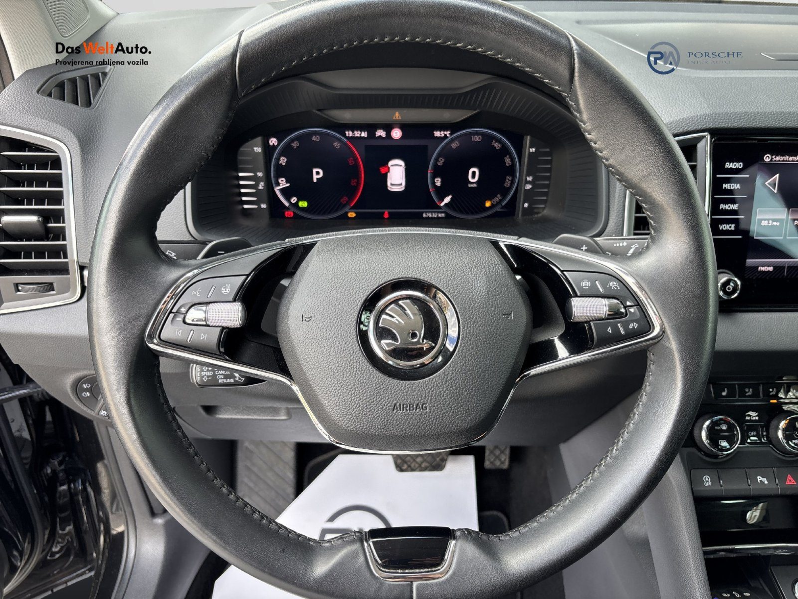 2022 Škoda Karoq — fotografija 12
