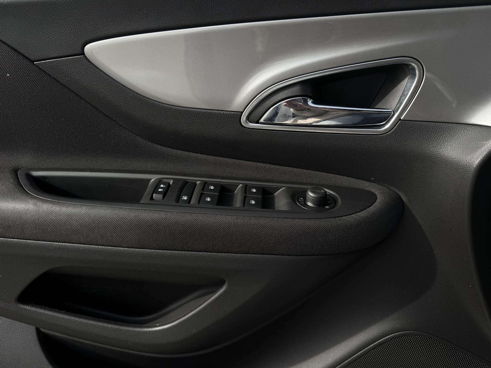 2015 Opel Mokka — fotografija 16