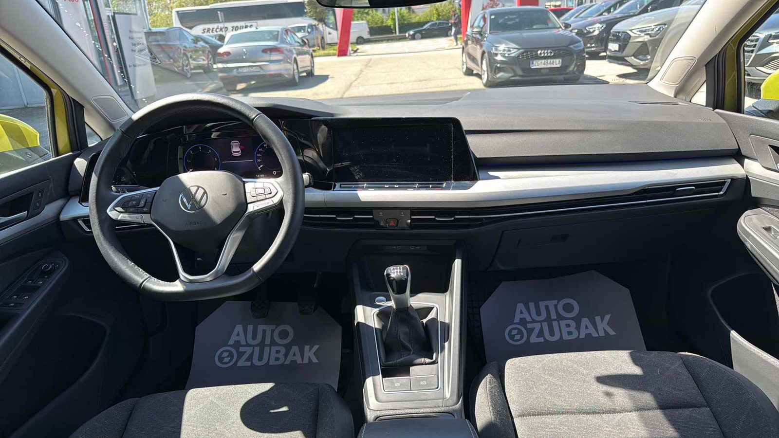 2024 Volkswagen Golf — fotografija 12