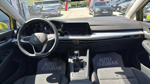 2024 Volkswagen Golf — sličica 12