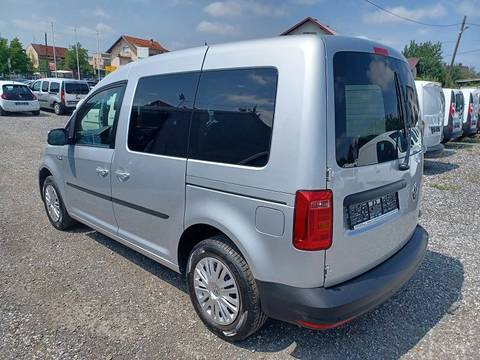 2017 Volkswagen Caddy — sličica 9