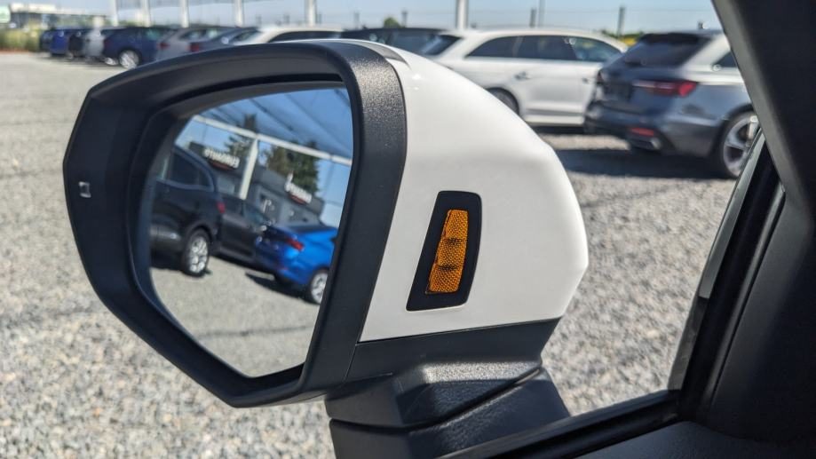 2020 Audi Q3 — fotografija 14