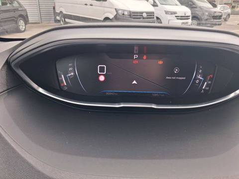 2023 Peugeot 5008 — sličica 26