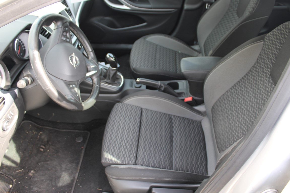 2021 Opel Astra Karavan — fotografija 5