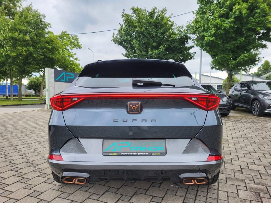 2022 Cupra Formentor — fotografija 5