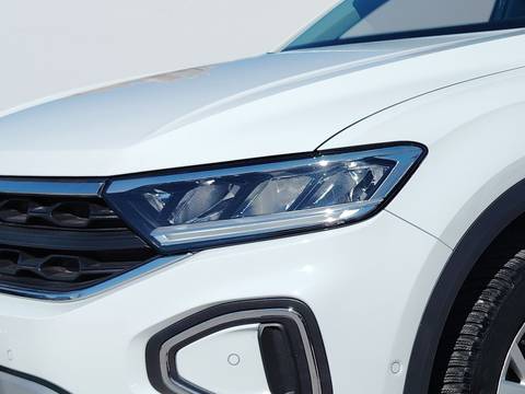 2023 Volkswagen T-Roc — sličica 10