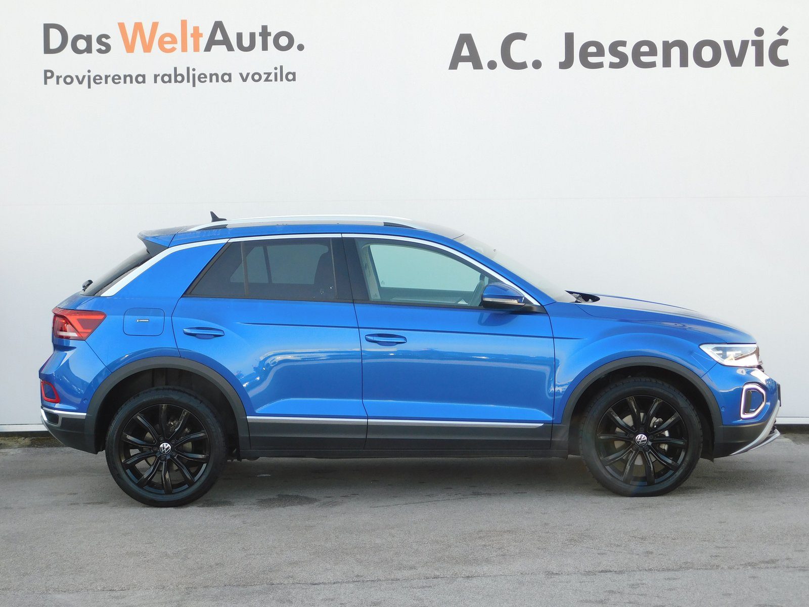 2022 Volkswagen T-Roc — fotografija 4