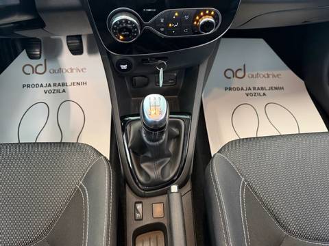 2016 Renault Clio Grandtour — sličica 19