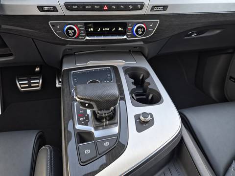 2017 Audi Q7 S line — sličica 22
