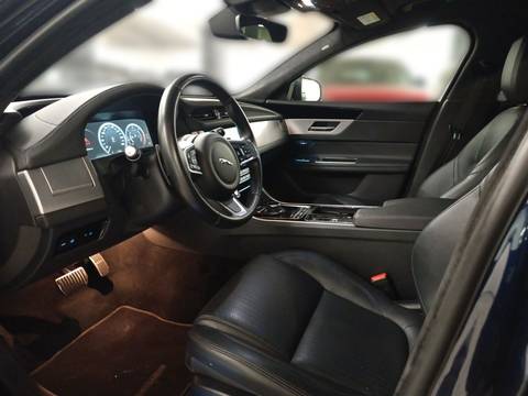 2021 Jaguar XF — sličica 12