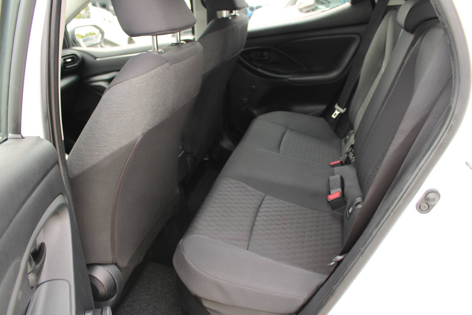 2024 Toyota Yaris — fotografija 11