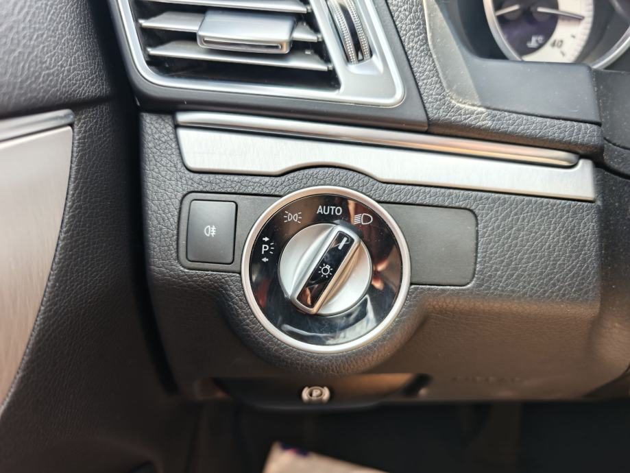 2016 Mercedes-Benz E-klasa — fotografija 23