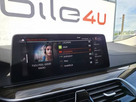 2021 BMW Serija 5 — sličica 12