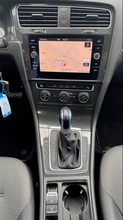 2019 Volkswagen Golf — sličica 13