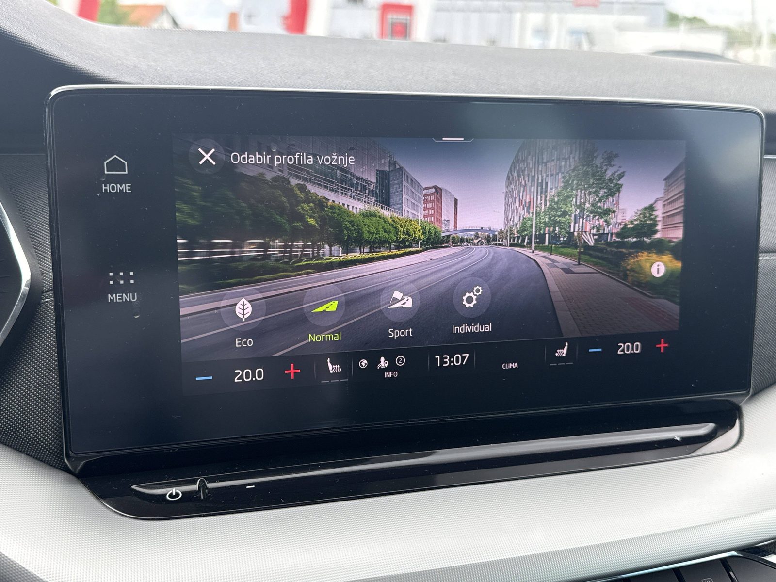 2024 Škoda Octavia — fotografija 30