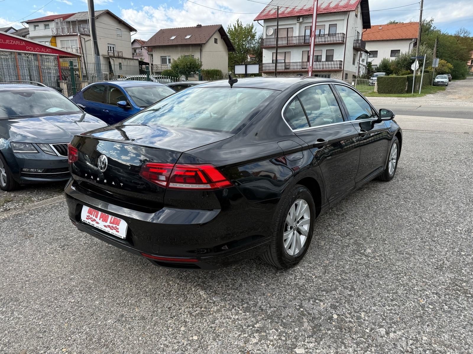 2020 Volkswagen Passat — fotografija 3
