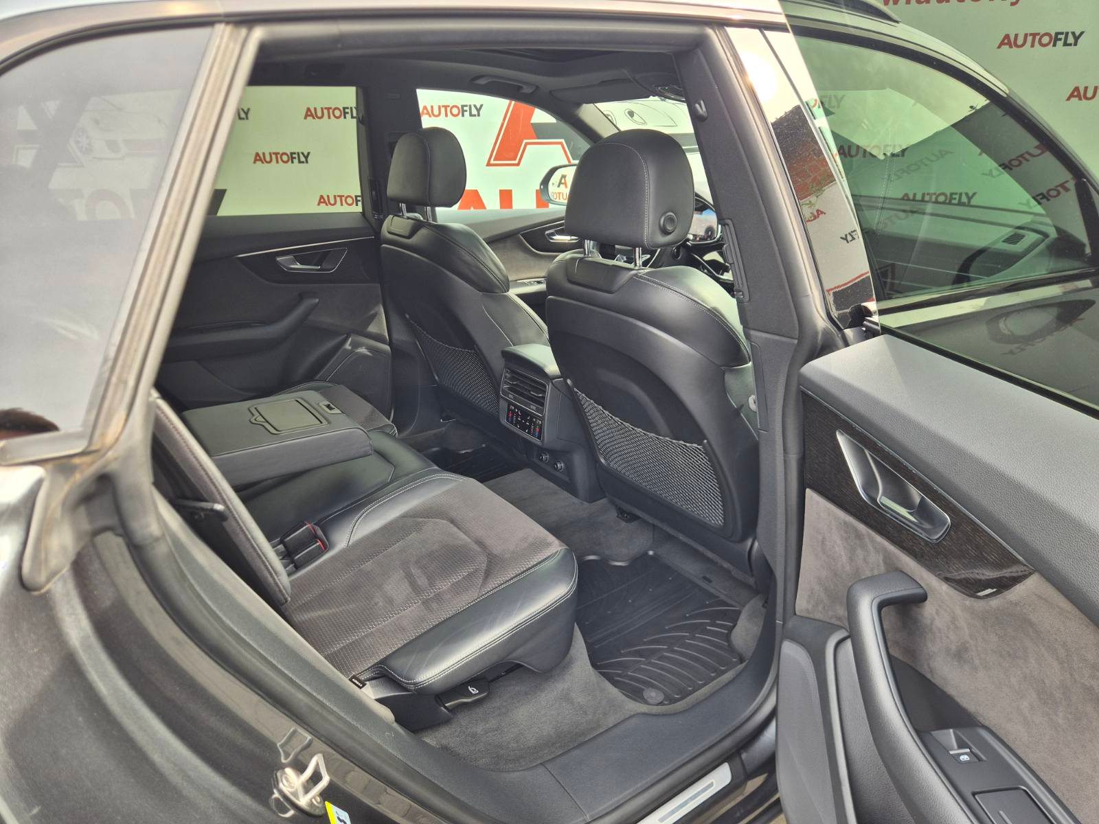 2018 Audi Q8 S line — fotografija 15