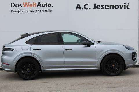 2026 Porsche Cayenne — sličica 4