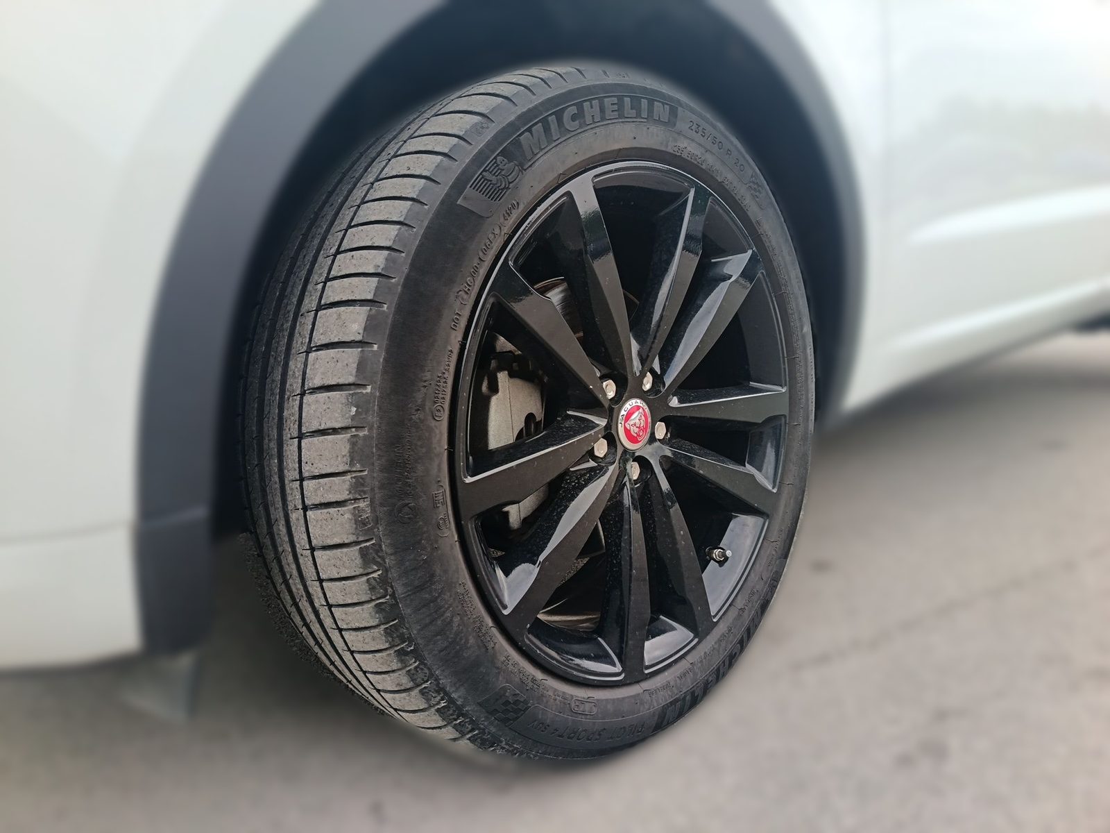 2020 Jaguar E-Pace — fotografija 11