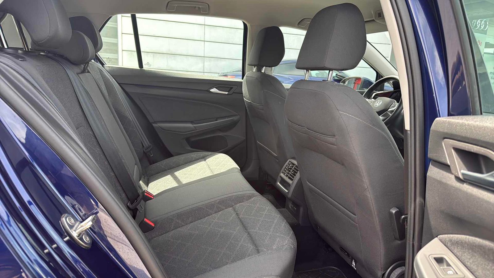2024 Volkswagen Golf — fotografija 10