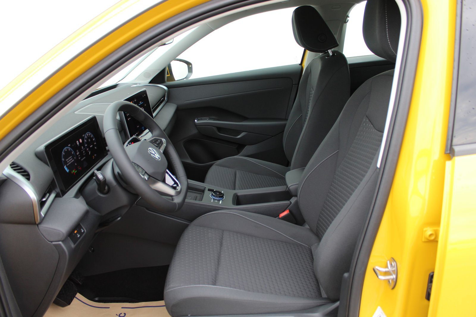 2026 Volkswagen T-Roc — fotografija 8