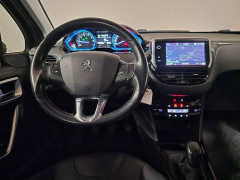 2017 Peugeot 2008 — sličica 11