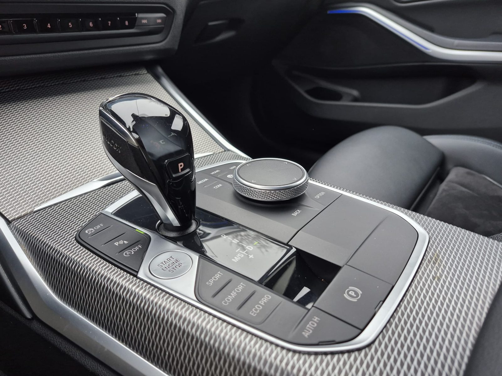 2019 BMW Serija 3 — fotografija 21
